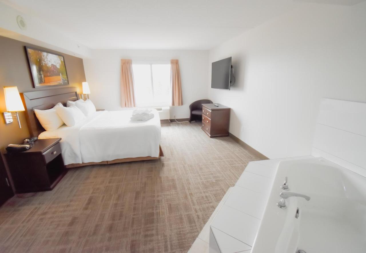 Canad Inns Destination Centre Club Regent Casino Hotel Виннипег Экстерьер фото