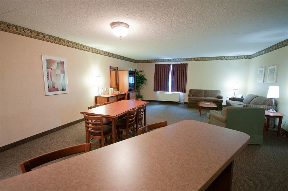Canad Inns Destination Centre Club Regent Casino Hotel Виннипег Экстерьер фото