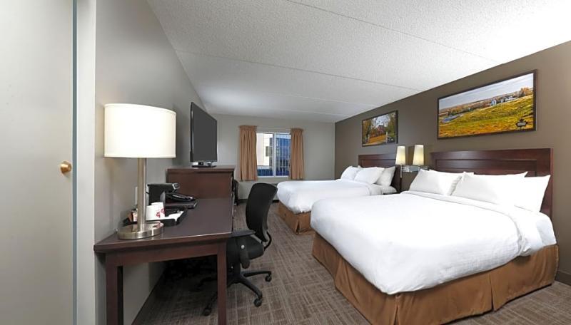 Canad Inns Destination Centre Club Regent Casino Hotel Виннипег Экстерьер фото